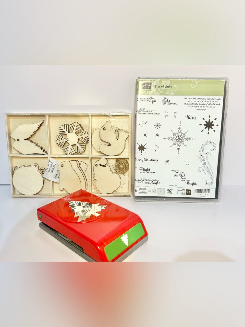 Stampin' Up!Holiday Tree Punch w/Wood Ornaments&star of light StampSet &die cuts